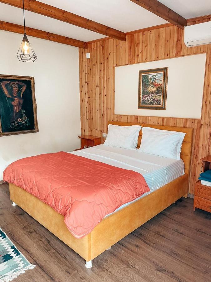 Guesthouse Lord Byron Tepelene Exteriér fotografie